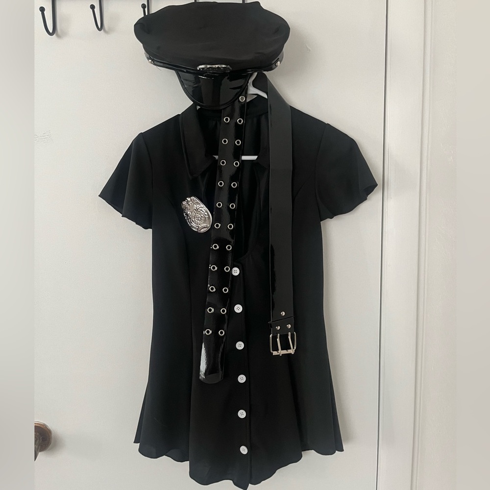 Sexy police uniform